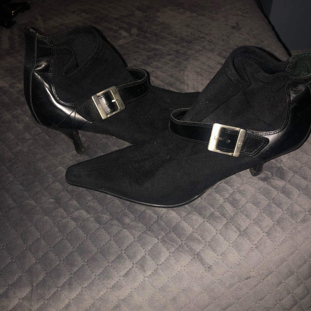 Adorable Pliner Buckle Booties
